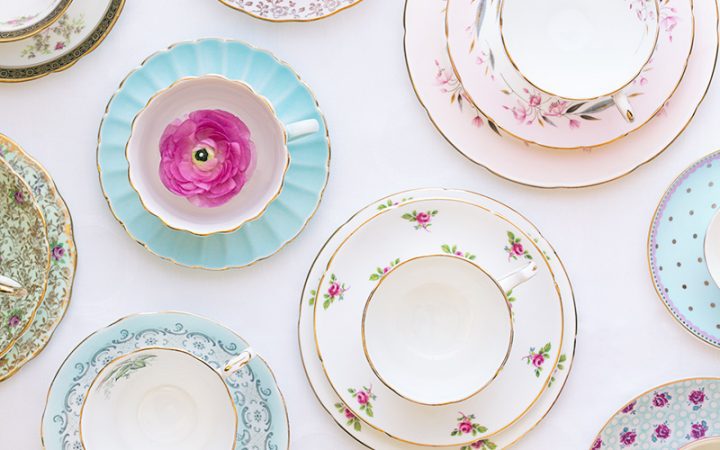 Elegant tea party ideas, decorate with vintage tea sets. Click to see even more tea party ideas in this post. 