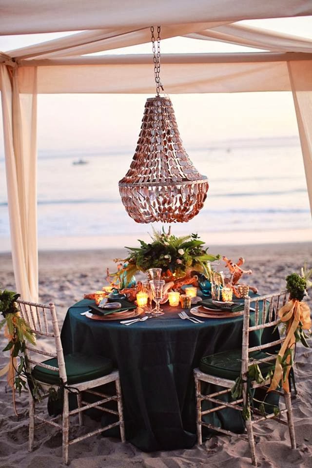 romantic island getaway dinner
