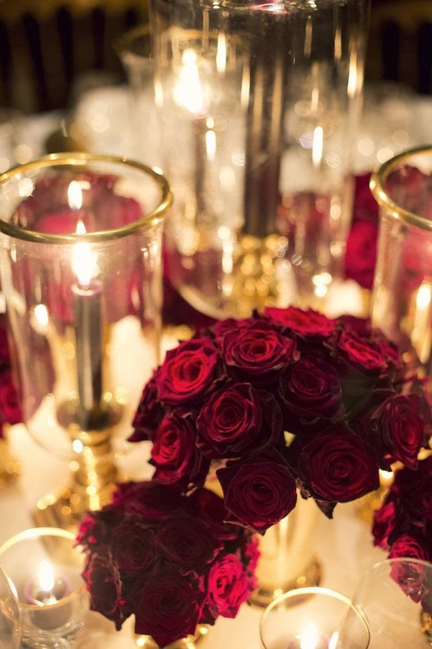 red roses on dinner table