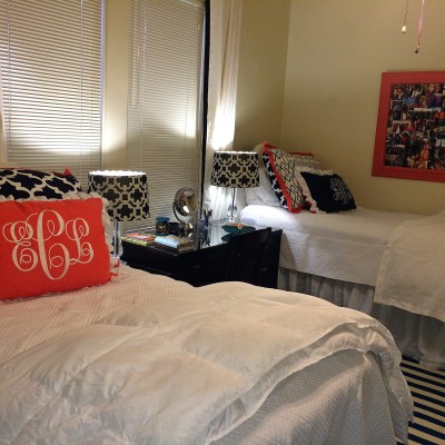 Dorm Room Accessories: From Plain to Fabulous