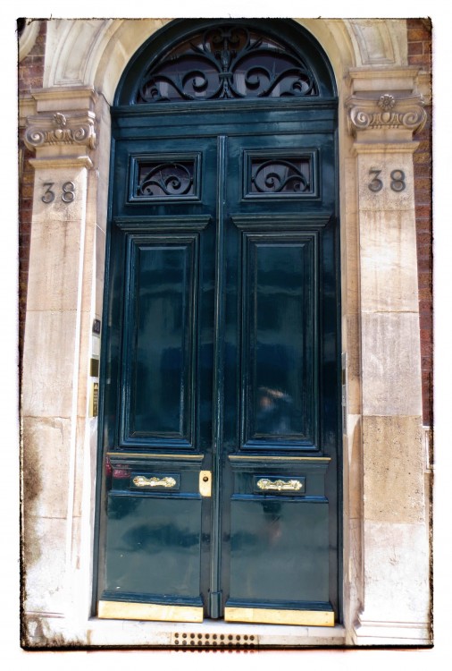 doors of Paris