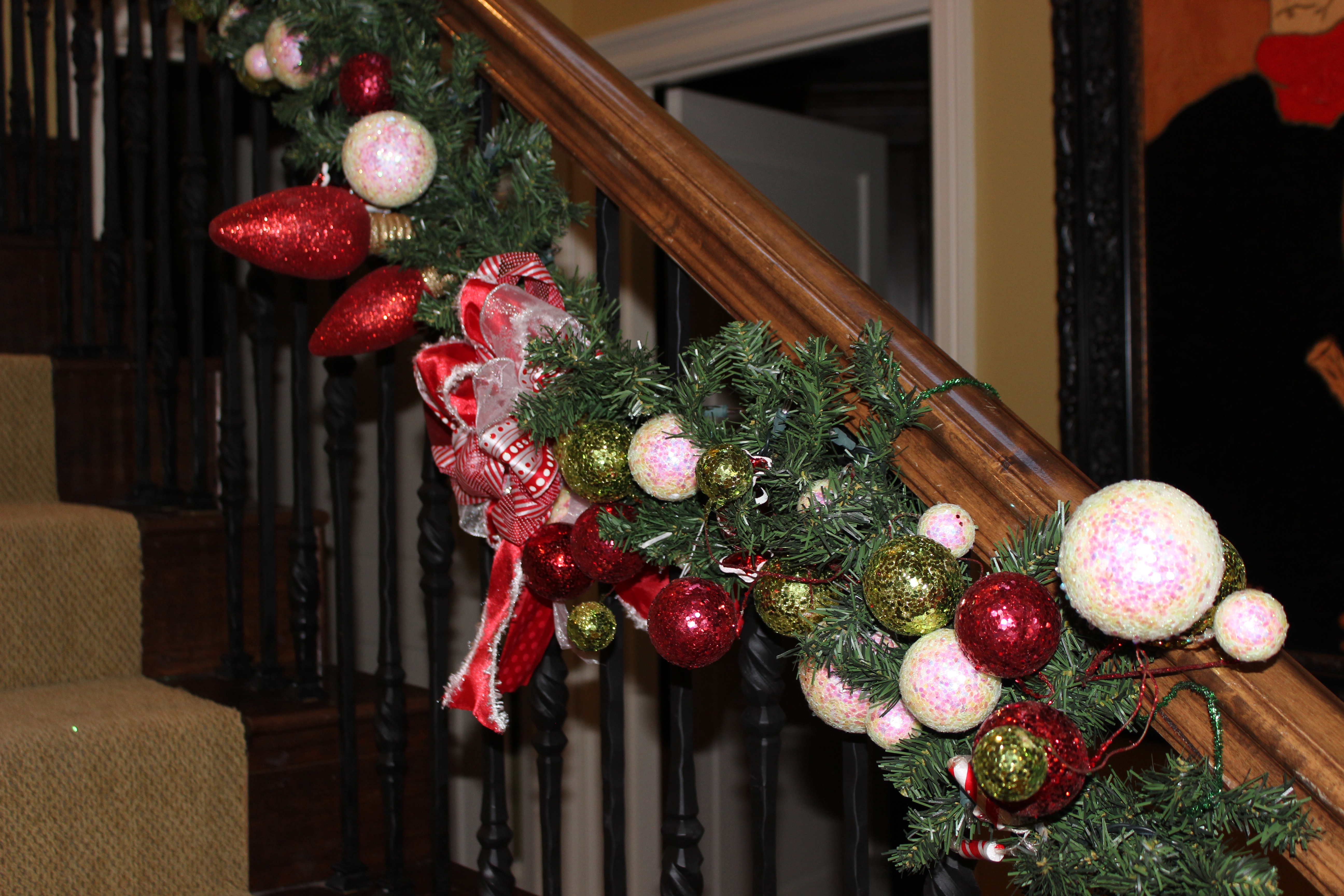 Christmas decorating - Stairs