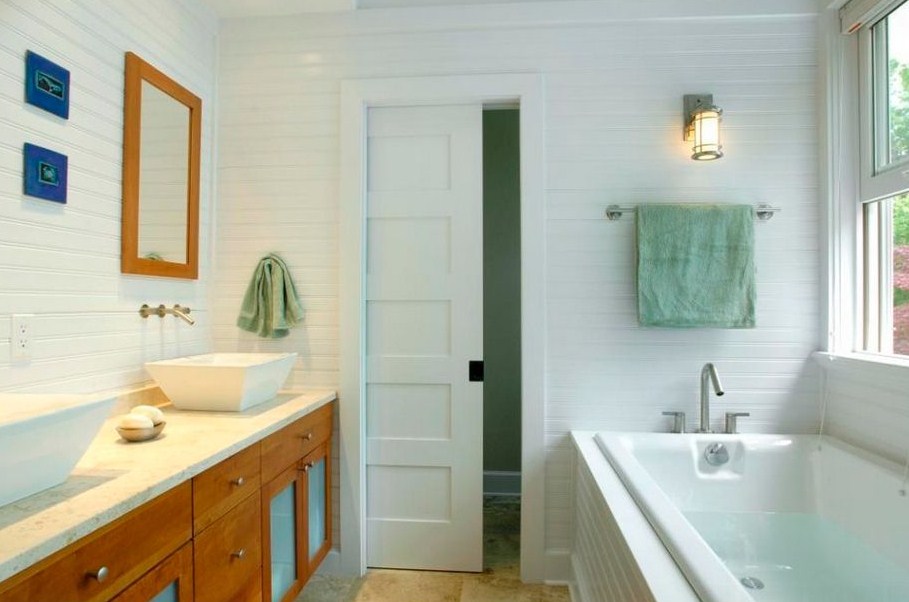 Horizontal Beadboard Bathroom