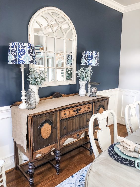 benjamin moore navy blue dining room 