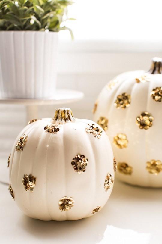 9 Easy Pumpkin Painting Ideas for Fall | Interior Design Blog